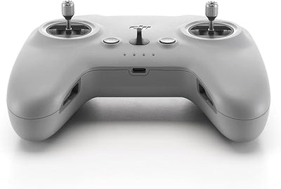 Control remoto 3 DJI FPV con diseño ergonómico para un manejo cómodo y preciso durante vuelos FPV