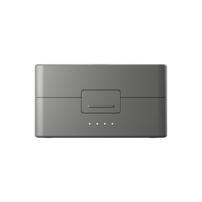 Vista trasera del estuche DJI Mic 3 para almacenamiento y transporte de accesorios