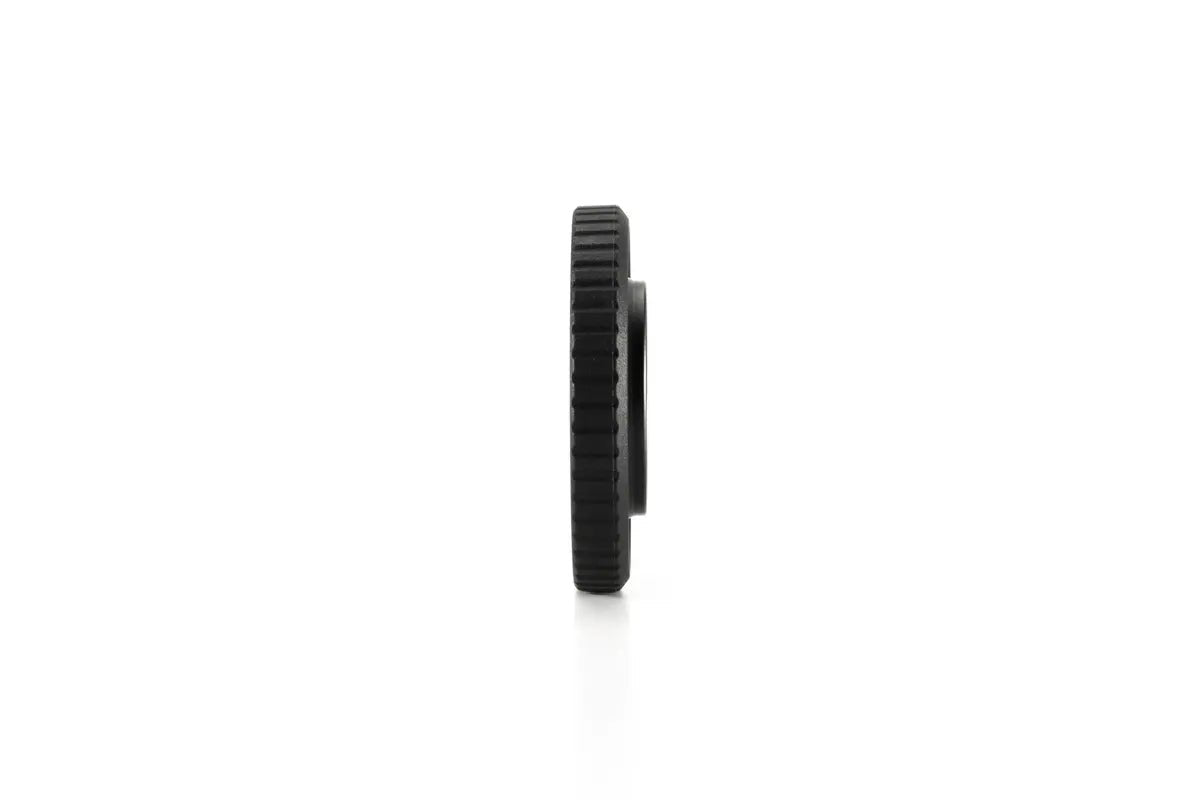 Vista lateral de la cubierta de objetivo para DJI Osmo Action 6 con diseño compacto