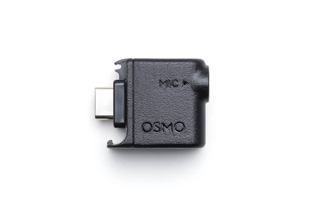 Vista frontal del adaptador de audio de 3.5 mm para DJI Osmo Action y micrófonos externos