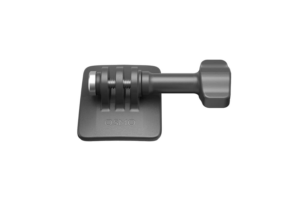 Base curva con adaptador DJI Osmo Action para montar la cámara de forma rápida en superficies compatibles
