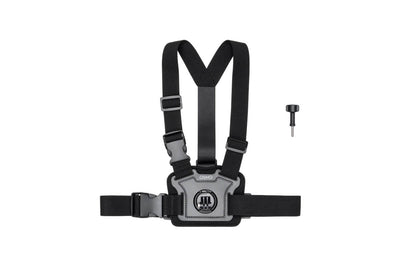Vista frontal de la correa de pecho DJI Osmo Action con soporte ajustable para cámara