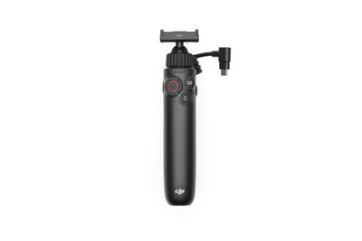 Empuñadura de carga multifuncional DJI Osmo Action con cámara instalada para grabación portátil