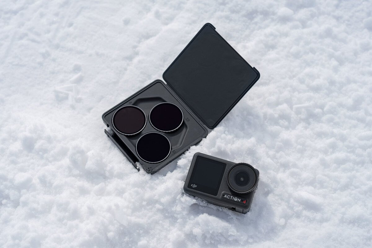 Filtros ND DJI Osmo Action utilizados en un entorno con nieve para grabar correctamente bajo luz intensa