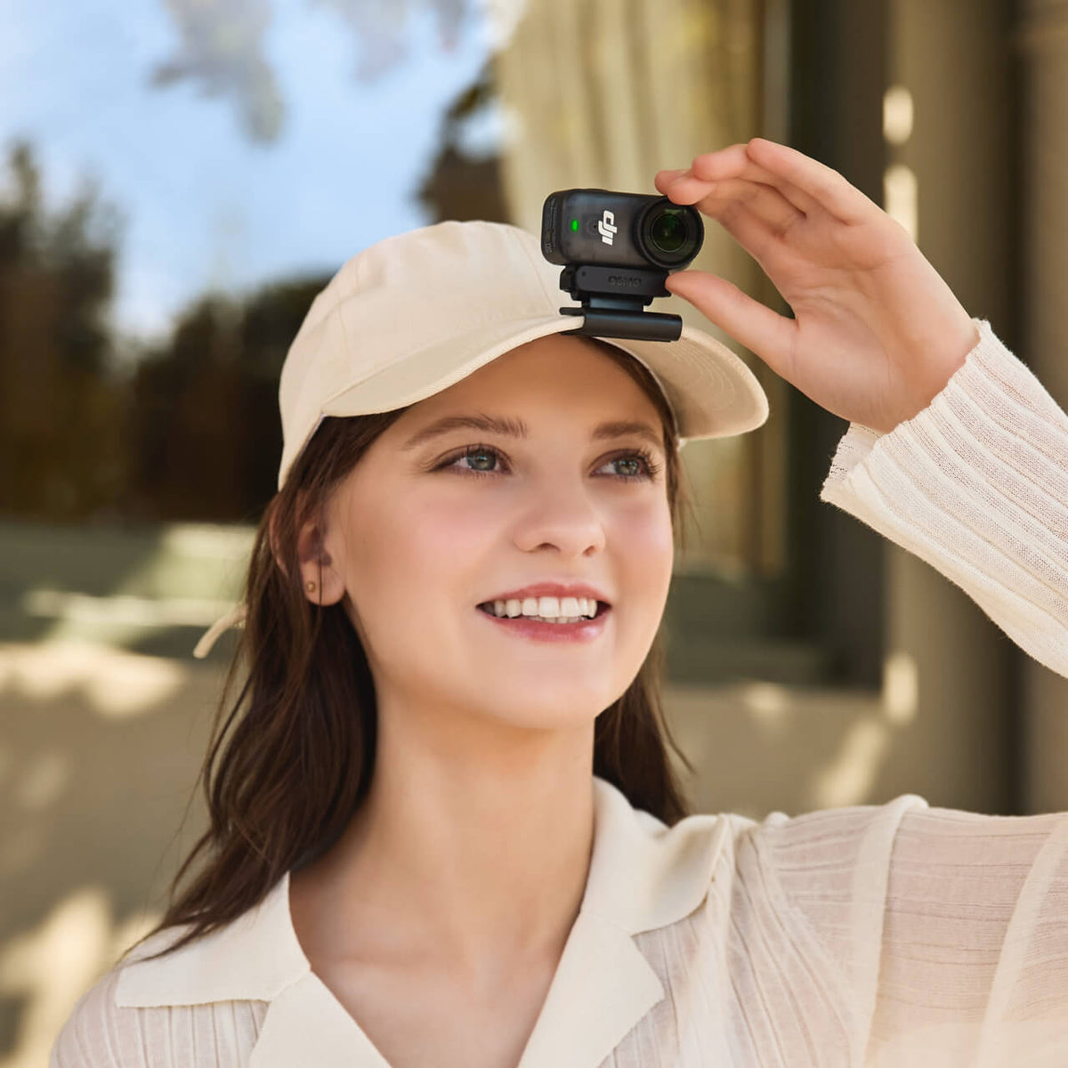 DJI Osmo Nano, cámara compacta y ligera para grabar aventuras, viajes y actividades al aire libre