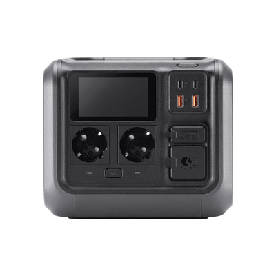 Vista frontal de DJI Power 1000 V2 con múltiples puertos para cargar dispositivos y equipos electrónicos